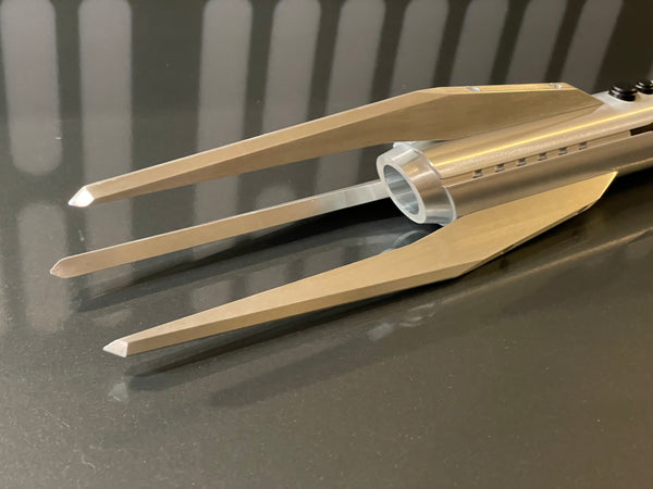 The Huntsman - Empty Hilt Kit