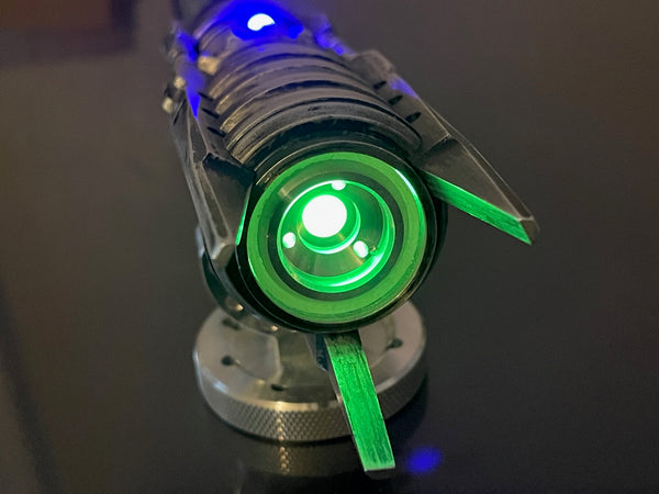 Blade Plug: 3-Hole