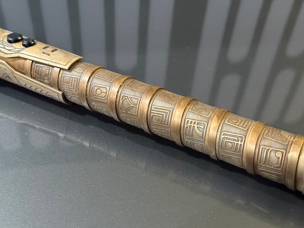 Etched Huntsman 2 - Empty Hilt Kit