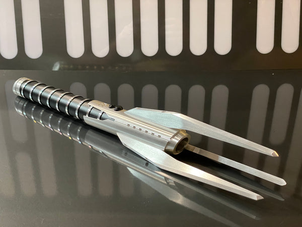 The Huntsman - Empty Hilt Kit